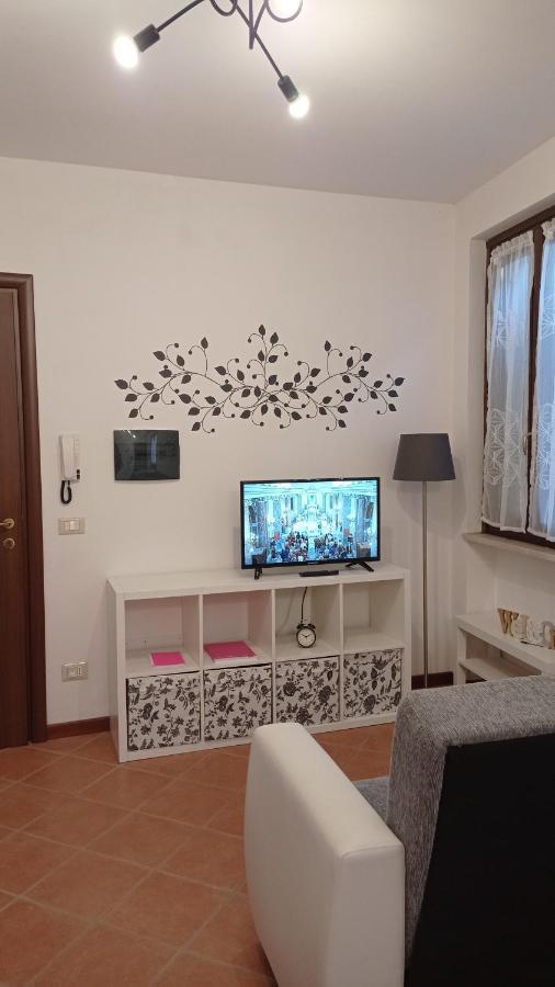 La Dama Di Fiori Villa Verolanuova Exteriör bild